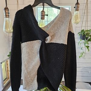 Black and white Sweater